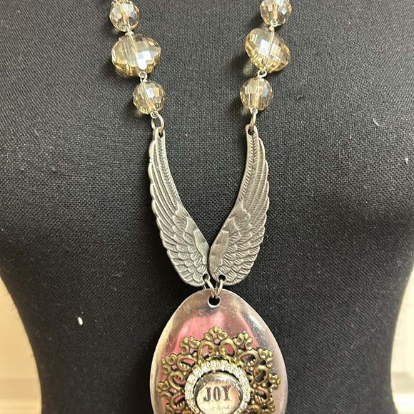 Necklace Handmade Silver Joy accent piece with wings and a silver cross - Picture 7 of 8